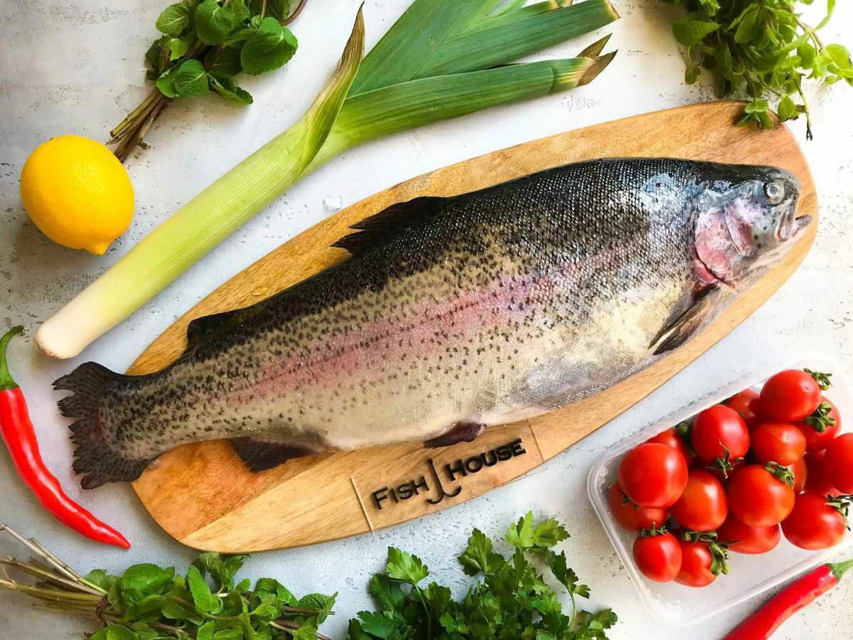 Peștele crescut în captivitate este mai puțin benefic decât peștele sălbatic?